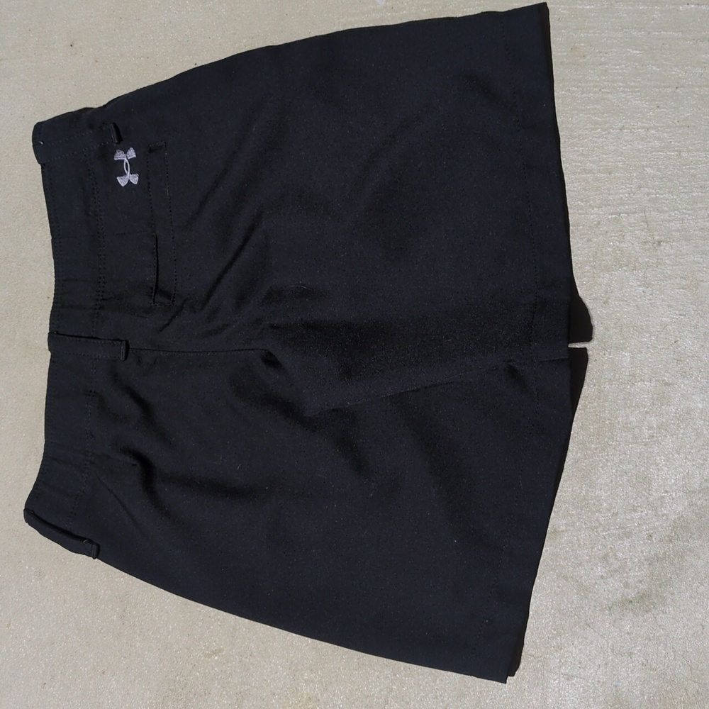 Under Armour golf shorts size xsmall